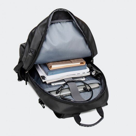 B00410 Laptop Backpacks