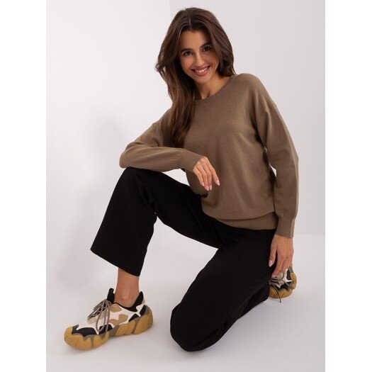 Sweter-AT-SW-2325.95P-ciemny bezowy