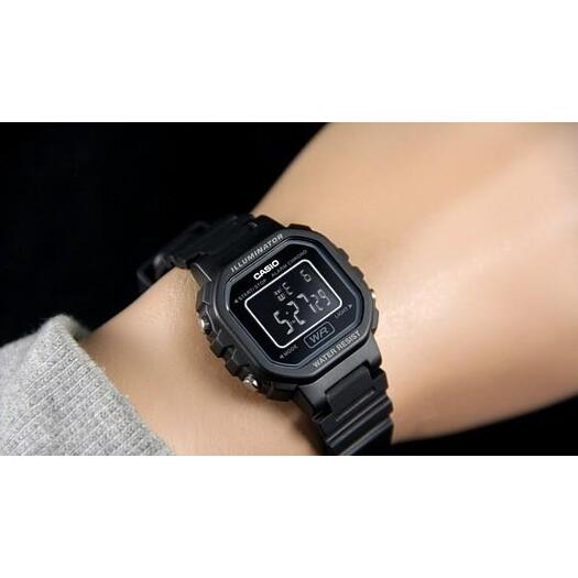 ZEGAREK DZIECIĘCY CASIO LA-20WH-1BDF + BOX