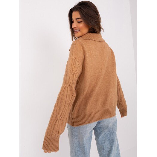 Sweter-AT-SW-2349-2.27-camelowy